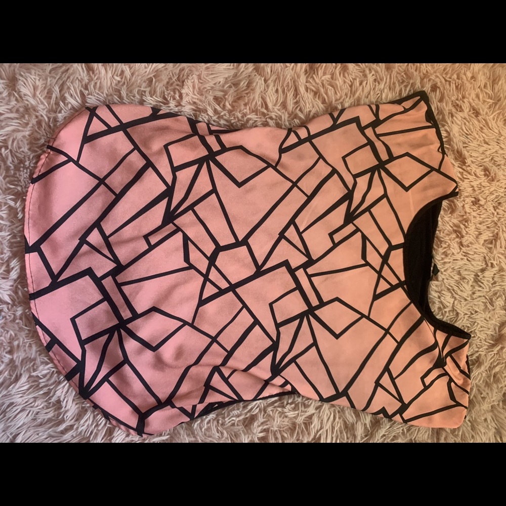Short sleeve top